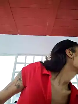 Leaberry online show from 12.21.25