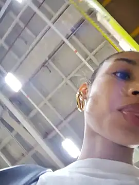 Leaberry online show from 02.21.26