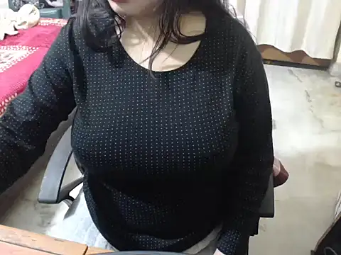 Snapshot of HOT_CHILLY chatting on 02.12.26 HOT CHILLY online show from 02.12.26