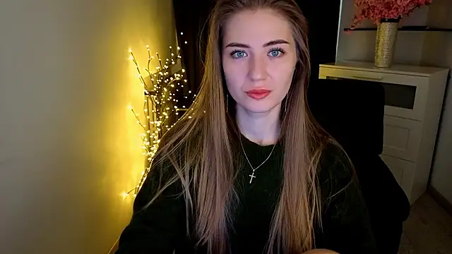 Snapshot of Adelyna_Bird chatting on 03.09.26 Adelyna Bird online show from 03.09.26