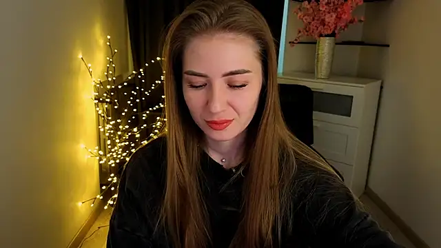 Snapshot of Adelyna_Bird chatting on 03.26.26 Adelyna Bird online show from 03.26.26