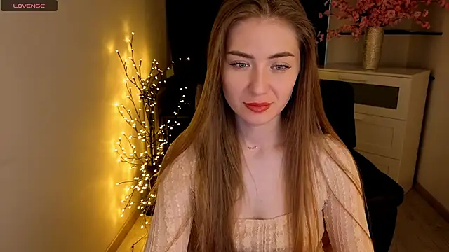 Snapshot of Adelyna_Bird chatting on 04.27.26 Adelyna Bird online show from 04.27.26