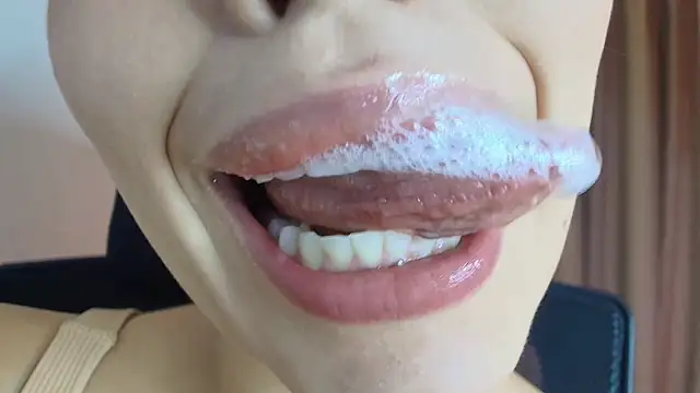 lisbet21x online show from 04.11.26