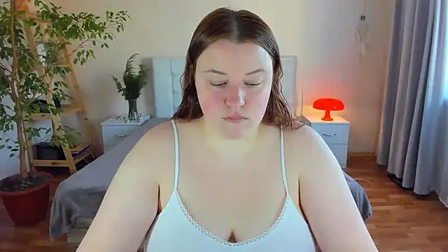 Snapshot of PolinaSalvatore chatting on 10.09.25 PolinaSalvatore online show from 10.09.25