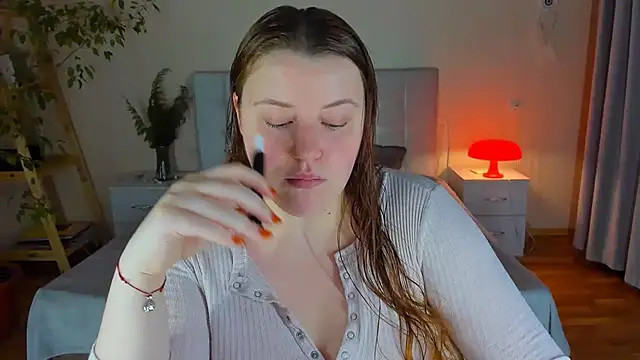 Snapshot of PolinaSalvatore chatting on 11.09.25 PolinaSalvatore online show from 11.09.25