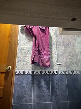 andreaisis2 online show from 10.24.25