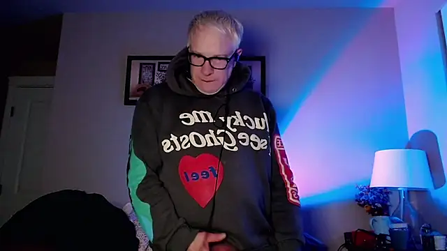 Snarfle82 online show from 12.02.25