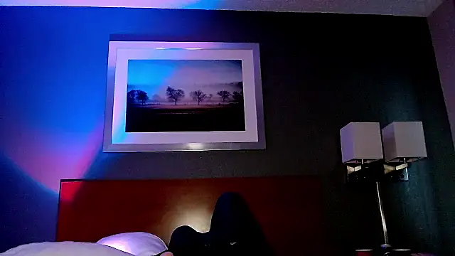 Snarfle82 online show from 12.18.25