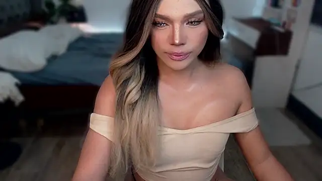 liaa lurrecams online show from 11.19.25