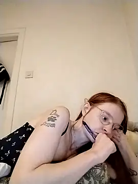 Snapshot of jannis1992 chatting on 12.21.25 jannis1992 online show from 12.21.25