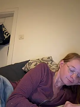 Snapshot of jannis1992 chatting on 04.21.26 jannis1992 online show from 04.21.26