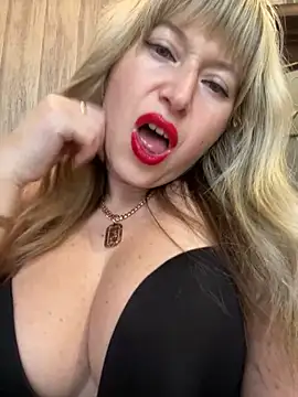 Kittenforyou online show from 01.08.25