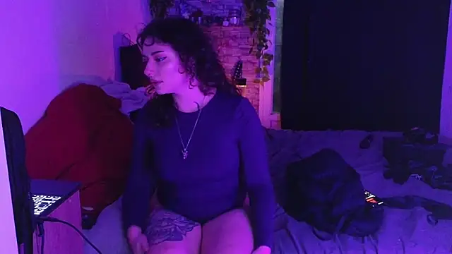 Moxxxie online show from 12.16.25