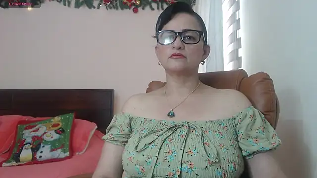 ISABEEL SOFIA01 online show from 10.17.25