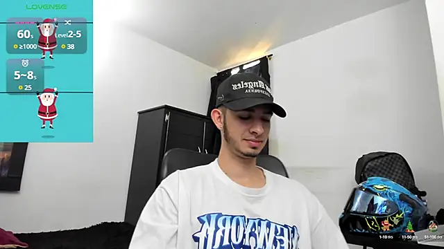 Snapshot of freestyle_blake1 chatting on 12.04.24 freestyle blake1 online show from 12.04.24