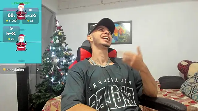 Snapshot of freestyle_blake1 chatting on 12.22.24 freestyle blake1 online show from 12.22.24