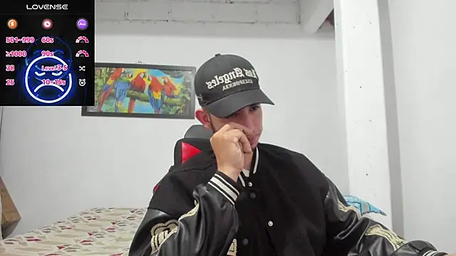 Snapshot of freestyle_blake1 chatting on 02.09.25 freestyle blake1 online show from 02.09.25