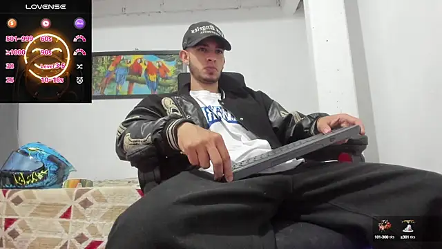 Snapshot of freestyle_blake1 chatting on 03.02.25 freestyle blake1 online show from 03.02.25