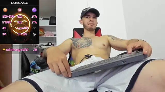 Snapshot of freestyle_blake1 chatting on 03.16.25 freestyle blake1 online show from 03.16.25