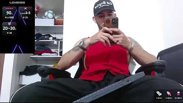 Snapshot of freestyle_blake1 chatting on 10.16.25 freestyle blake1 online show from 10.16.25