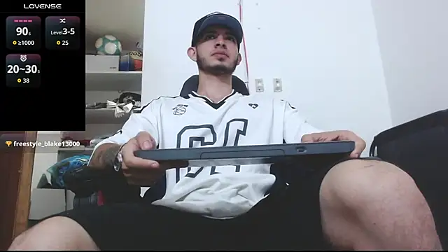 Snapshot of freestyle_blake1 chatting on 10.28.25 freestyle blake1 online show from 10.28.25