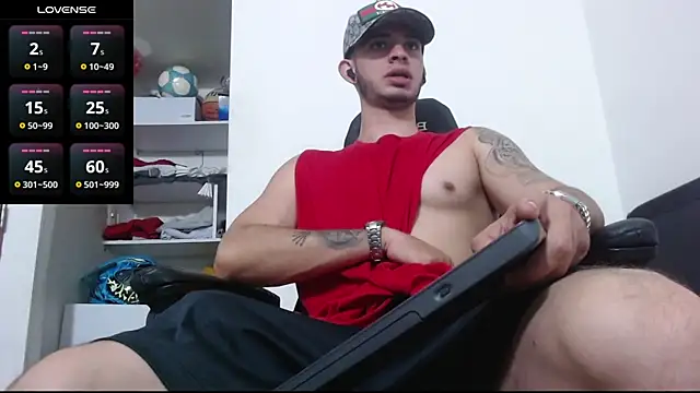 Snapshot of freestyle_blake1 chatting on 11.07.25 freestyle blake1 online show from 11.07.25