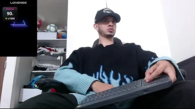 Snapshot of freestyle_blake1 chatting on 11.15.25 freestyle blake1 online show from 11.15.25