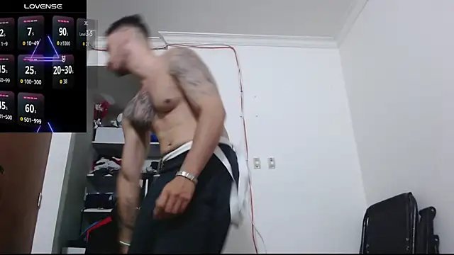 Snapshot of freestyle_blake1 chatting on 11.16.25 freestyle blake1 online show from 11.16.25