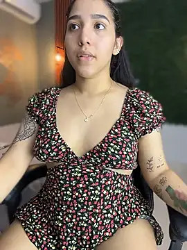 Snapshot of Amandanauty chatting on 01.16.26 Amandanauty online show from 01.16.26