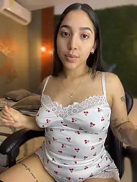 Snapshot of Amandanauty chatting on 02.11.26 Amandanauty online show from 02.11.26