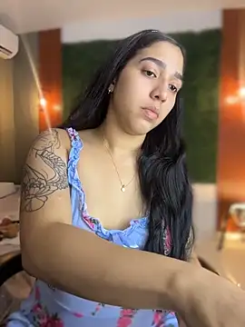 Snapshot of Amandanauty chatting on 02.25.26 Amandanauty online show from 02.25.26