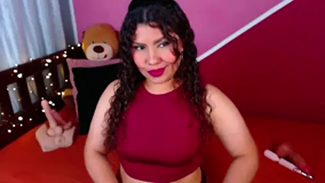 Queenamazon1 online show from 04.08.26