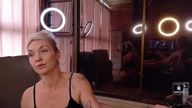 Snapshot of MissLMrJ chatting on 10.20.25 MissLMrJ online show from 10.20.25