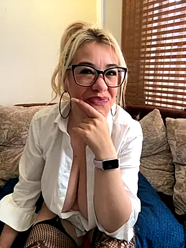 salomesweet13 online show from 10.24.25