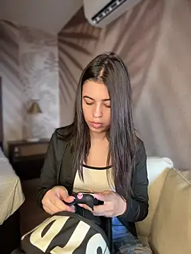 IvySanders1 online show from 11.14.25