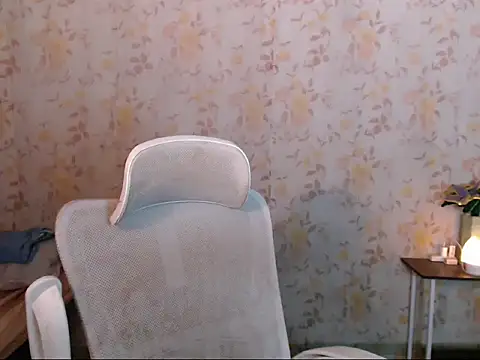 Snapshot of OdessaBODY chatting on 02.14.26 OdessaBODY online show from 02.14.26