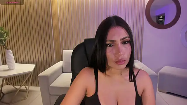 MarieJaneX online show from 01.17.25