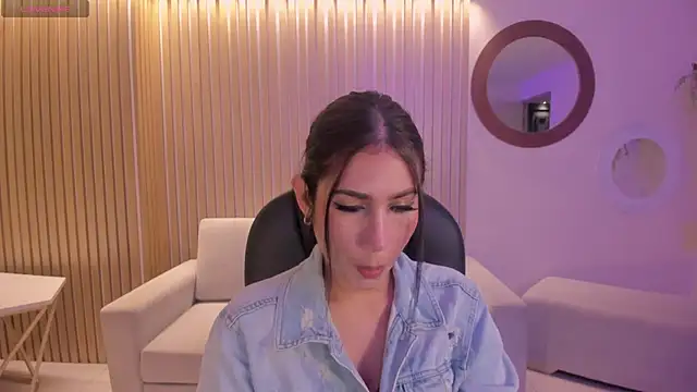 MarieJaneX online show from 01.18.25