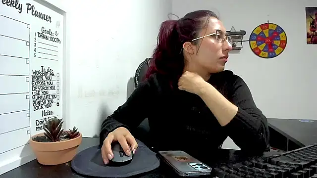 Snapshot of Scarlett_Sen chatting on 12.02.24 Scarlett Sen online show from 12.02.24