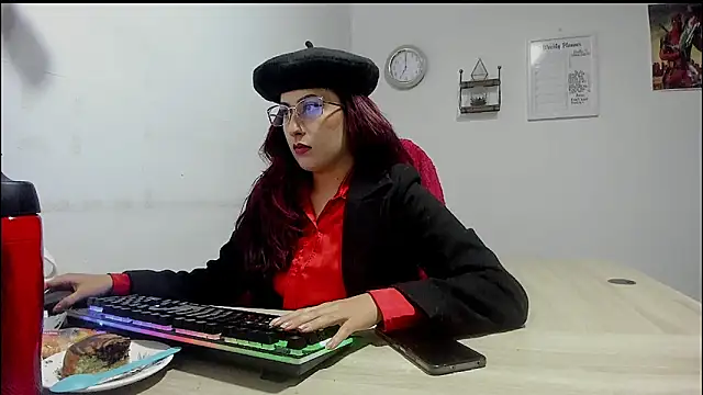 Snapshot of Scarlett_Sen chatting on 03.04.25 Scarlett Sen online show from 03.04.25