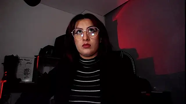 Snapshot of Scarlett_Sen chatting on 09.18.25 Scarlett Sen online show from 09.18.25