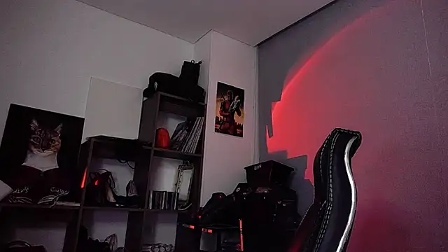 Snapshot of Scarlett_Sen chatting on 09.24.25 Scarlett Sen online show from 09.24.25