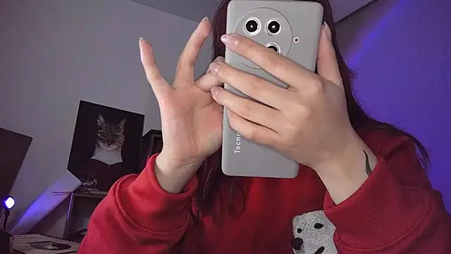 Snapshot of Scarlett_Sen chatting on 09.29.25 Scarlett Sen online show from 09.29.25