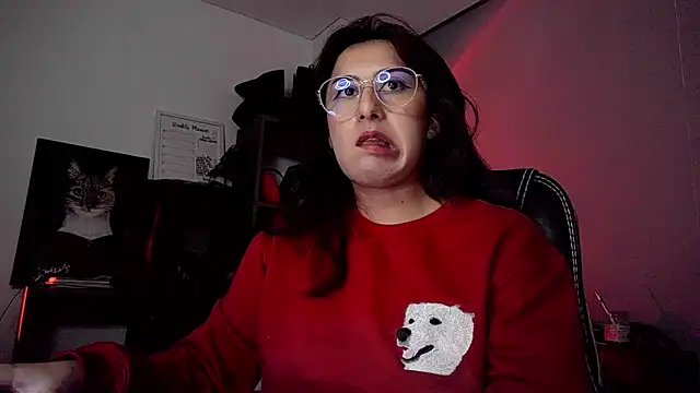 Snapshot of Scarlett_Sen chatting on 10.17.25 Scarlett Sen online show from 10.17.25