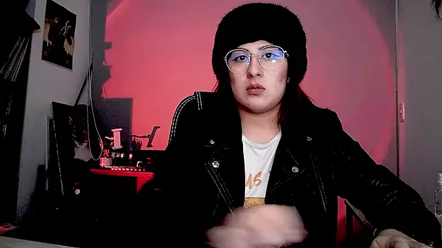 Snapshot of Scarlett_Sen chatting on 11.21.25 Scarlett Sen online show from 11.21.25