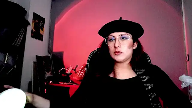 Snapshot of Scarlett_Sen chatting on 11.27.25 Scarlett Sen online show from 11.27.25