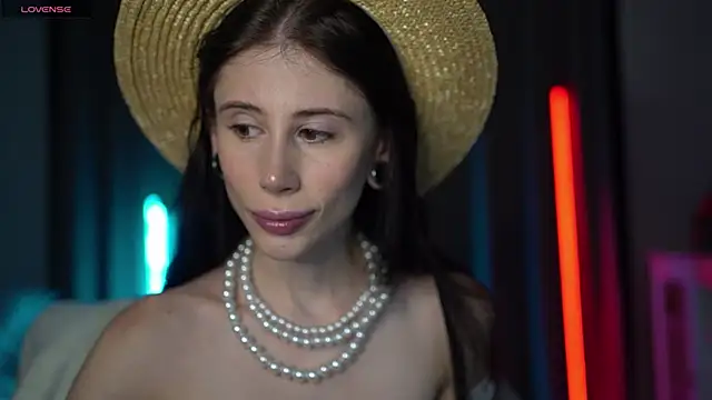 Your Nicolett online show from 03.12.25