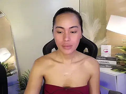 Snapshot of HeavenlyStar chatting on 02.02.25 HeavenlyStar online show from 02.02.25