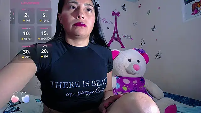 Snapshot of hanna_girl21 chatting on 10.18.25 hanna girl21 online show from 10.18.25