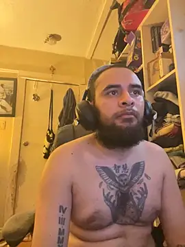 Snapshot of cnasty5621333 chatting on 09.17.25 cnasty5621333 online show from 09.17.25